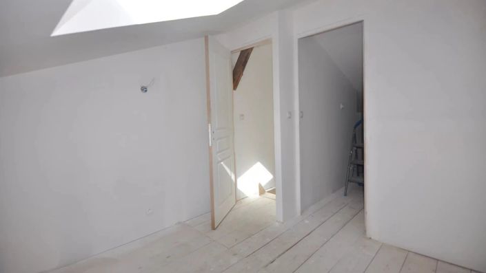 Image No.14-4 Bed House for sale