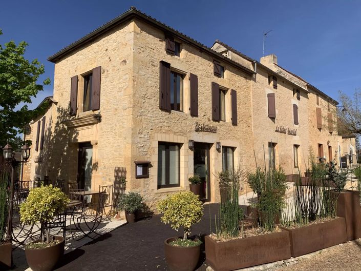 Image No.1-5 Bed Commercial for sale