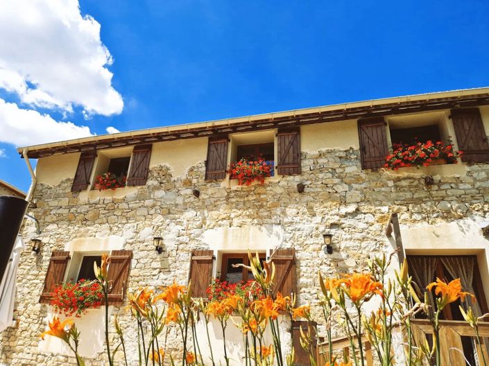 Image No.6-4 Bed House for sale