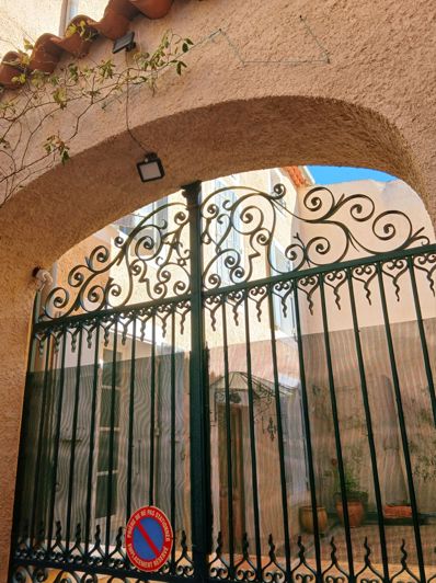 Image No.10-2 Bed House for sale