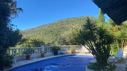 Image No.8-3 Bed House for sale