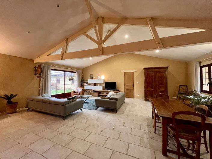 Image No.7-3 Bed House for sale