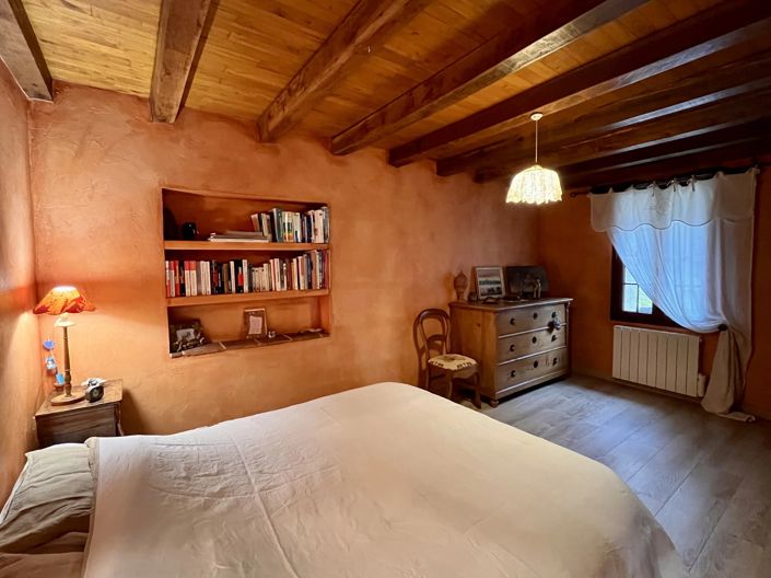 Image No.11-3 Bed House for sale