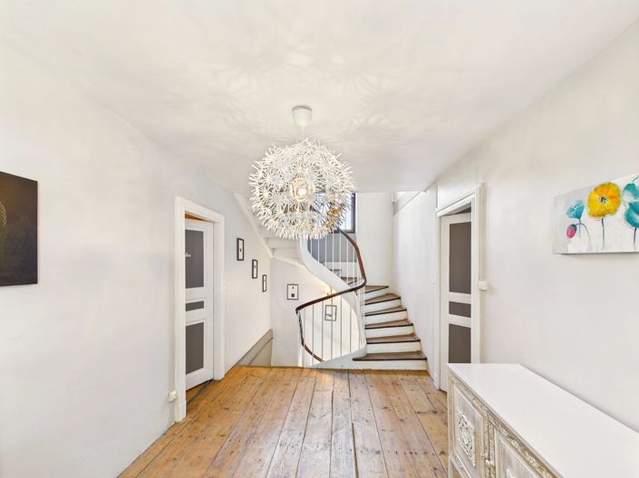 Image No.9-13 Bed House for sale