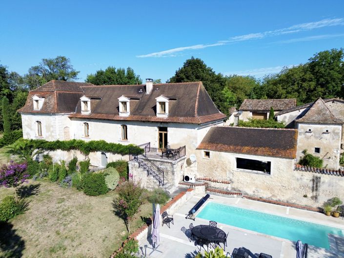 Image No.1-5 Bed House for sale