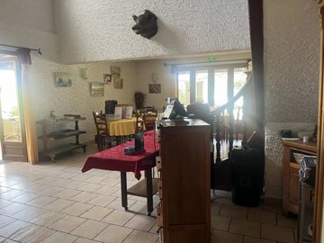 2ef8aaf6fb033f736de16cde5ee712a72e3ace25e5192