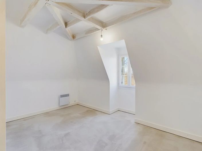 Image No.11-5 Bed House for sale