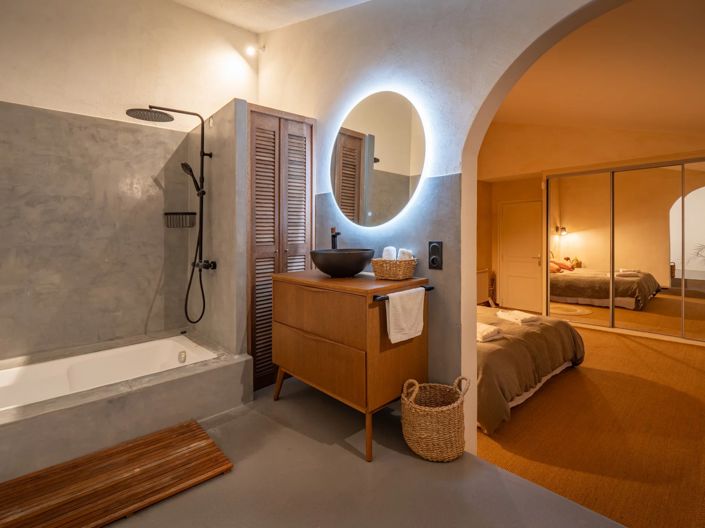 Image No.11-5 Bed House for sale