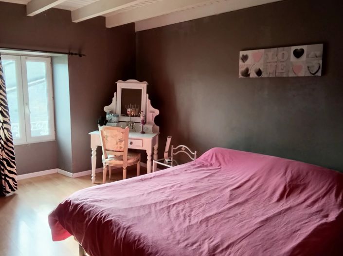 Image No.12-5 Bed House for sale