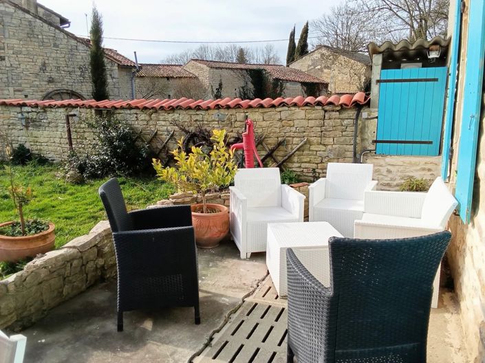 Image No.2-5 Bed House for sale