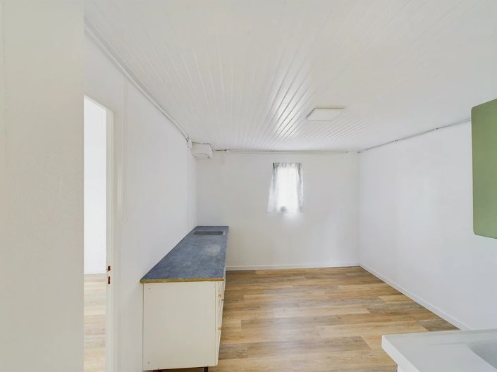 Image No.11-2 Bed House for sale