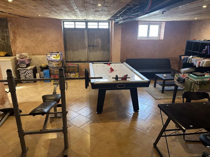 Image No.15-5 Bed House for sale