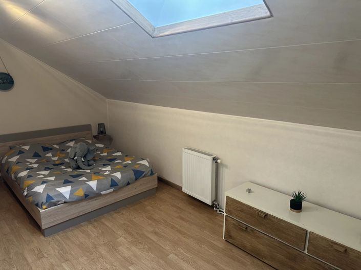 Image No.9-5 Bed House for sale