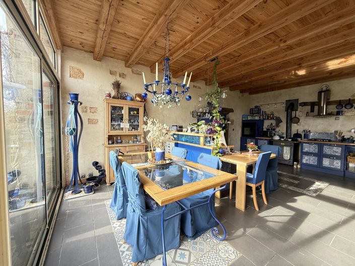 Image No.3-4 Bed House for sale