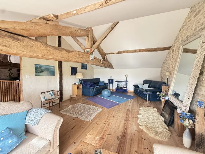 Image No.9-4 Bed House for sale