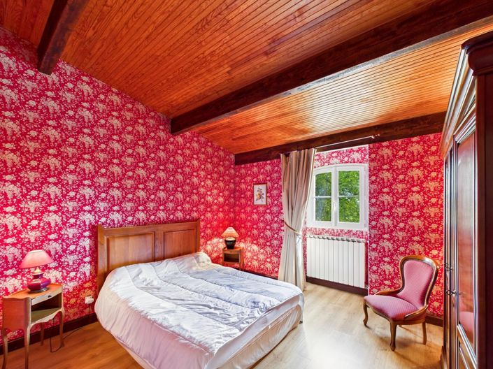 Image No.9-6 Bed House for sale