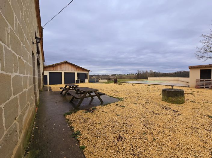 Image No.14-3 Bed House for sale