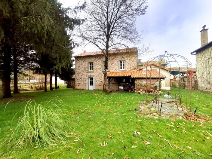 Image No.1-3 Bed House for sale