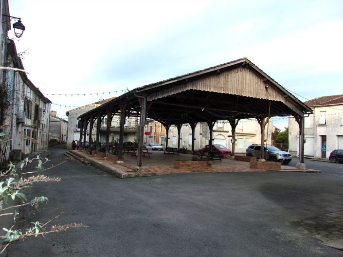 Image No.15-2 Bed Village House for sale