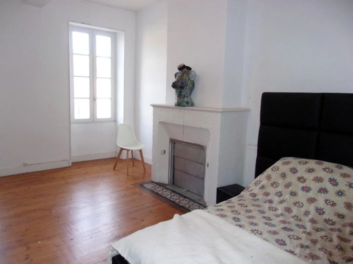 Image No.5-2 Bed Village House for sale