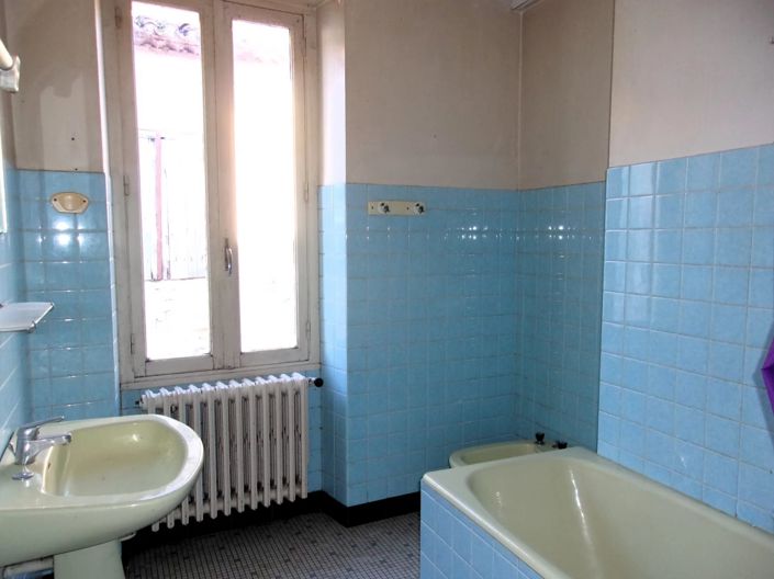 Image No.5-3 Bed Village House for sale