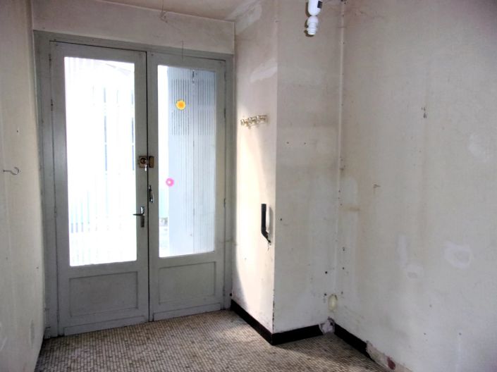 Image No.9-3 Bed Village House for sale