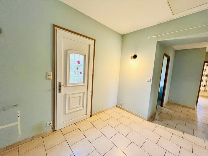 Image No.8-3 Bed House for sale