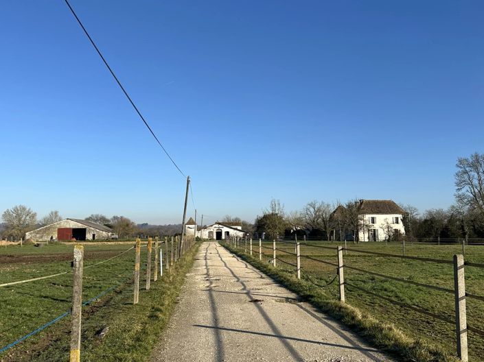 Image No.2-10 Bed House for sale