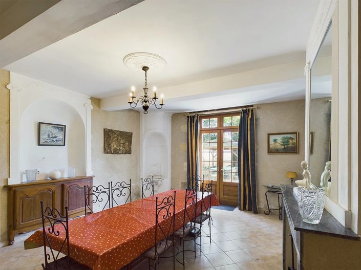 Image No.4-7 Bed House for sale