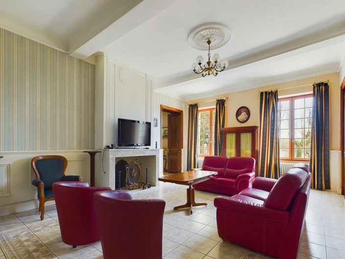 Image No.3-7 Bed House for sale