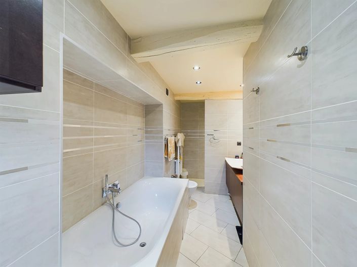 Image No.13-4 Bed House for sale