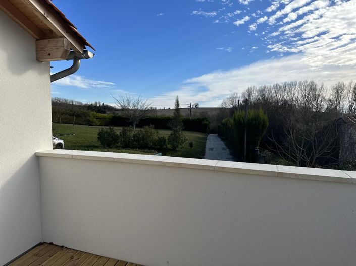 Image No.13-2 Bed House for sale