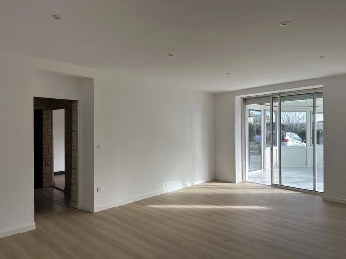 Image No.14-2 Bed House for sale