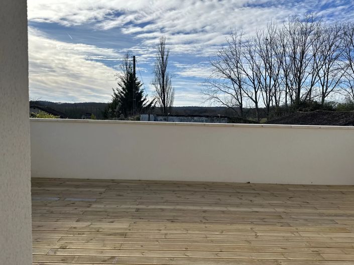 Image No.15-2 Bed House for sale