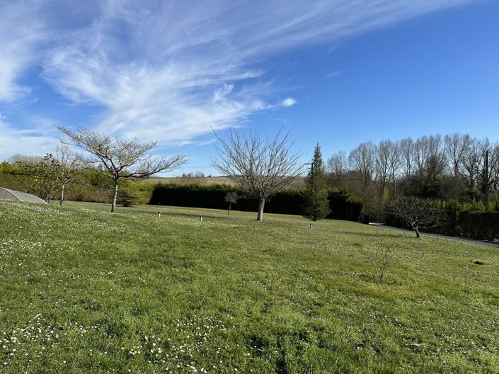 Image No.2-2 Bed House for sale