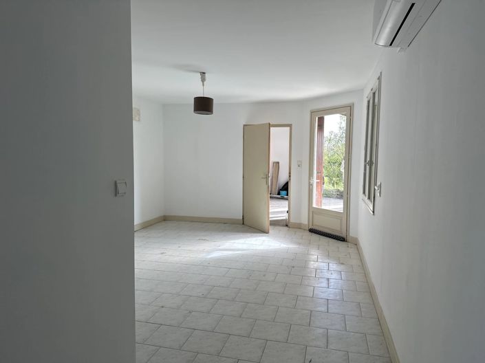 Image No.6-2 Bed House for sale