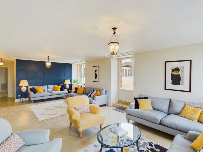 Image No.8-13 Bed House for sale