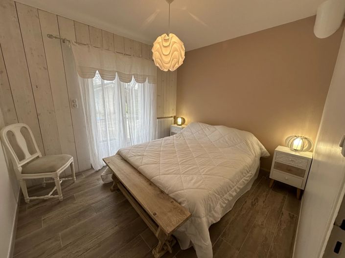 Image No.10-6 Bed House for sale