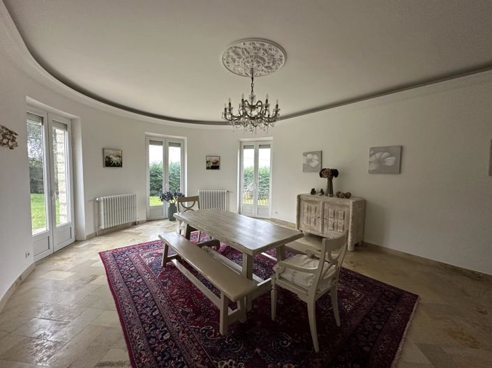 Image No.3-6 Bed House for sale