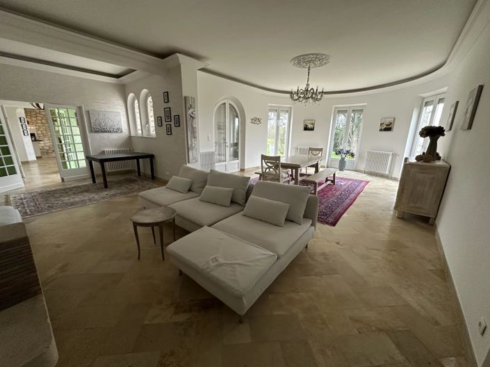 Image No.4-6 Bed House for sale