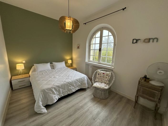 Image No.9-6 Bed House for sale