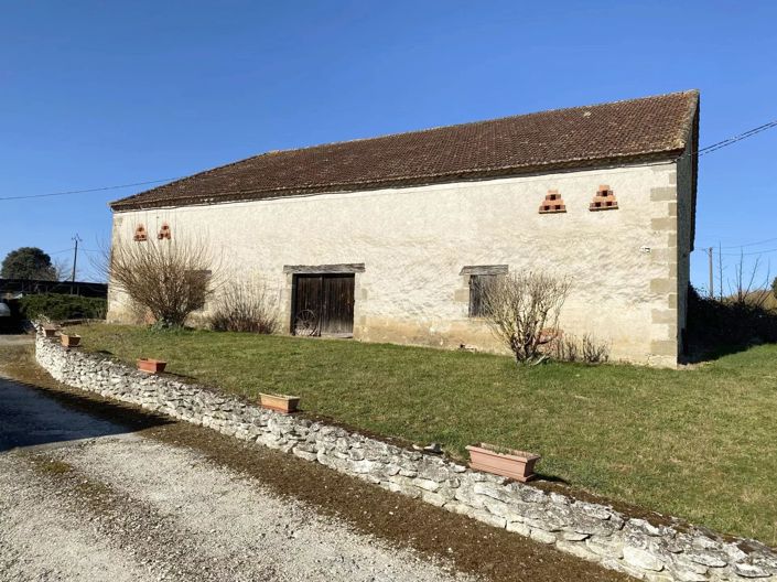 Image No.10-4 Bed Farmhouse for sale