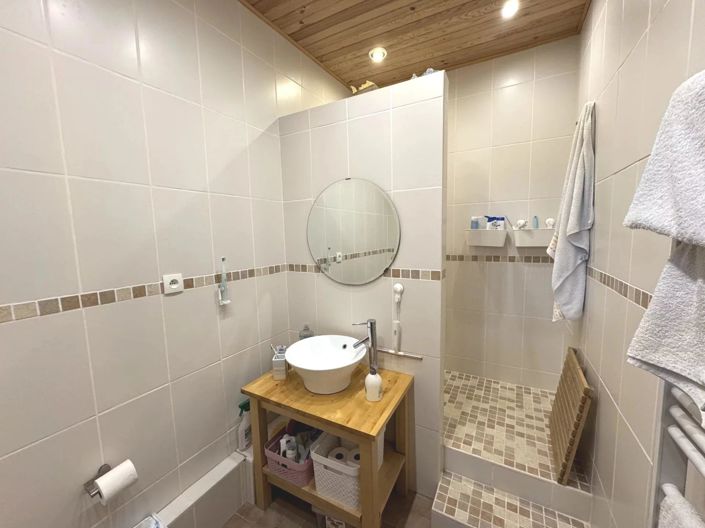 Image No.6-4 Bed House for sale