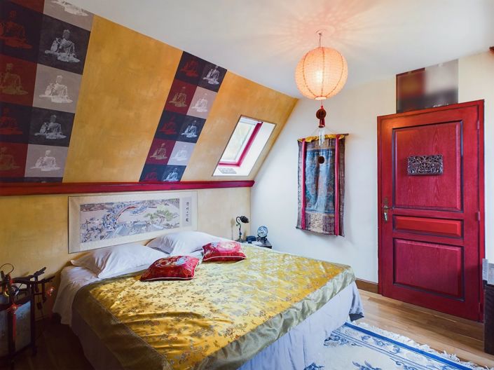 Image No.12-6 Bed House for sale