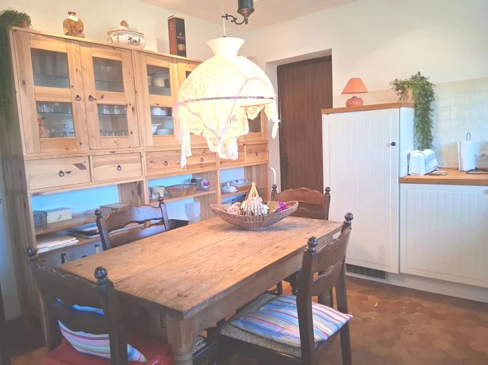 Image No.4-5 Bed House for sale