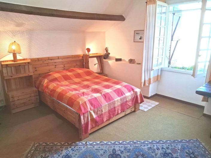 Image No.7-5 Bed House for sale