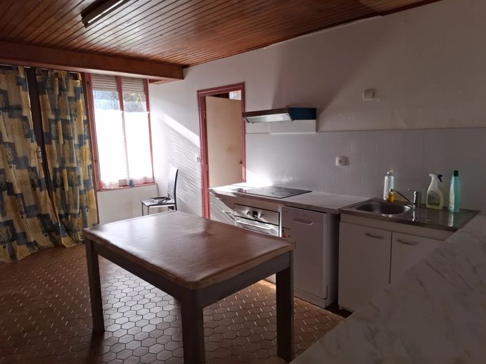 Image No.11-7 Bed Village House for sale