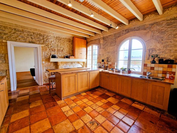 Image No.3-5 Bed House for sale