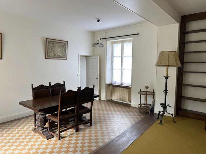 Image No.5-6 Bed House for sale