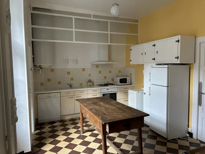 Image No.6-6 Bed House for sale